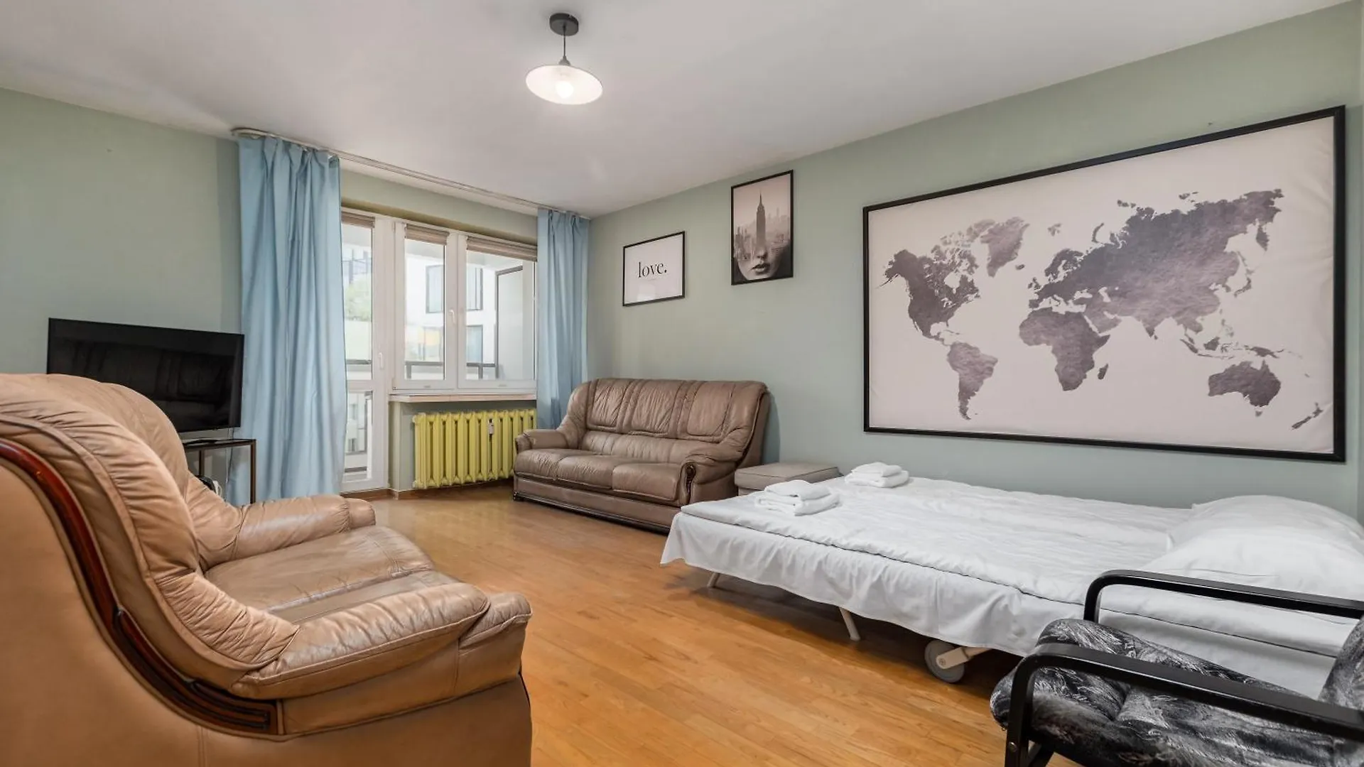 Chmielna 104 -B By Homeprime Warsaw Poland
