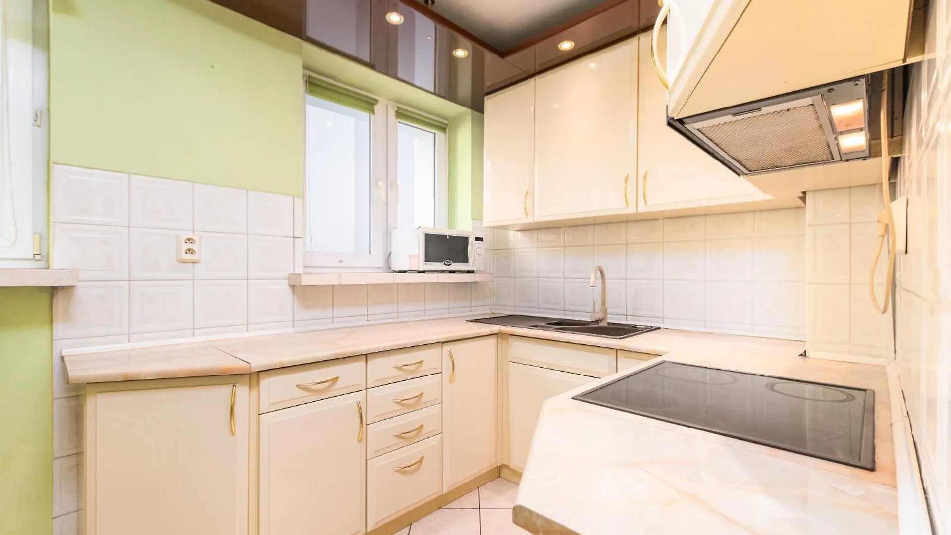 Chmielna 104 -B By Homeprime Warsaw