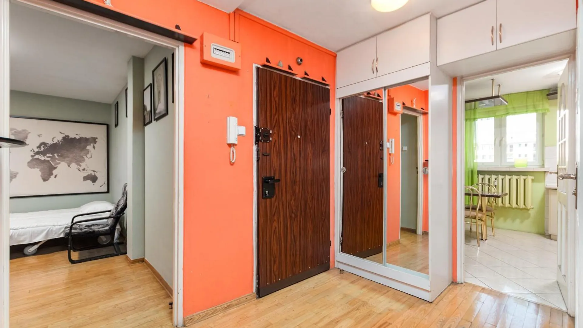 Apartment Chmielna 104 -B By Homeprime Warsaw