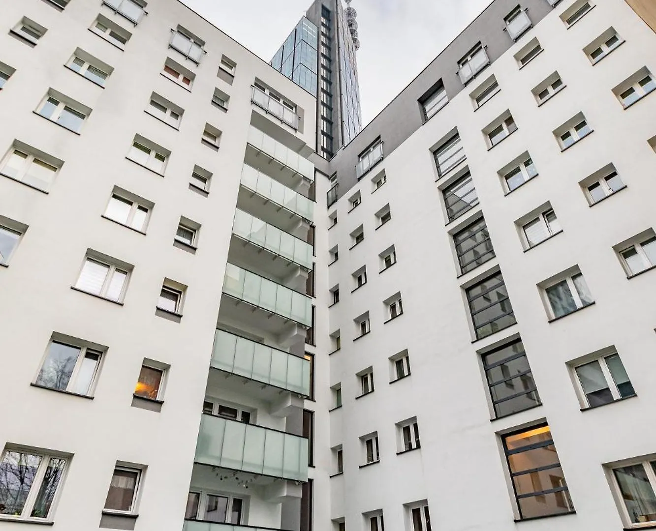 Chmielna 104 -B By Homeprime Warsaw Poland